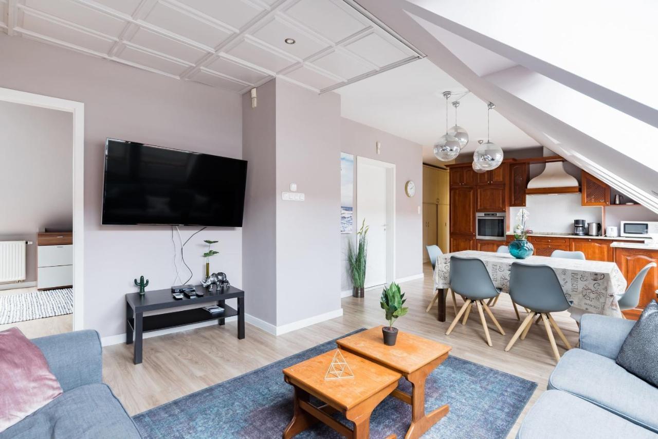 Sunny And Central Penthouse With Private Garage Budapest Ngoại thất bức ảnh