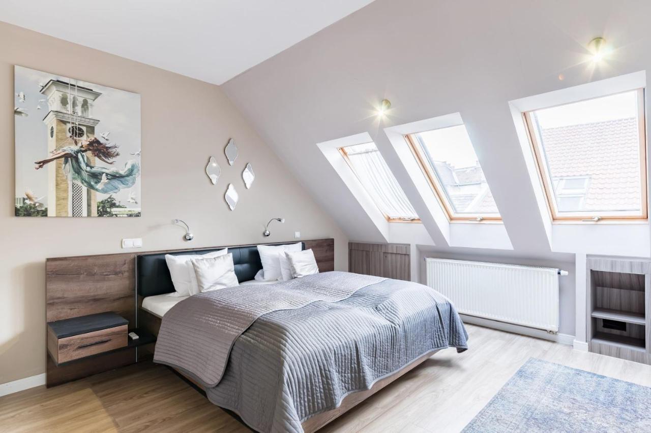 Sunny And Central Penthouse With Private Garage Budapest Ngoại thất bức ảnh