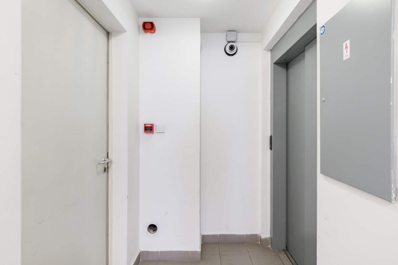 Sunny And Central Penthouse With Private Garage Budapest Ngoại thất bức ảnh