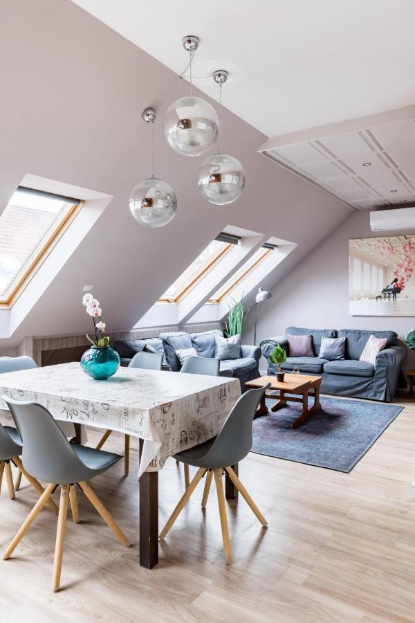 Sunny And Central Penthouse With Private Garage Budapest Ngoại thất bức ảnh