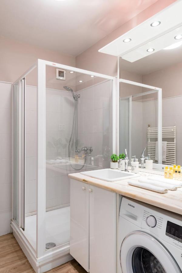 Sunny And Central Penthouse With Private Garage Budapest Ngoại thất bức ảnh
