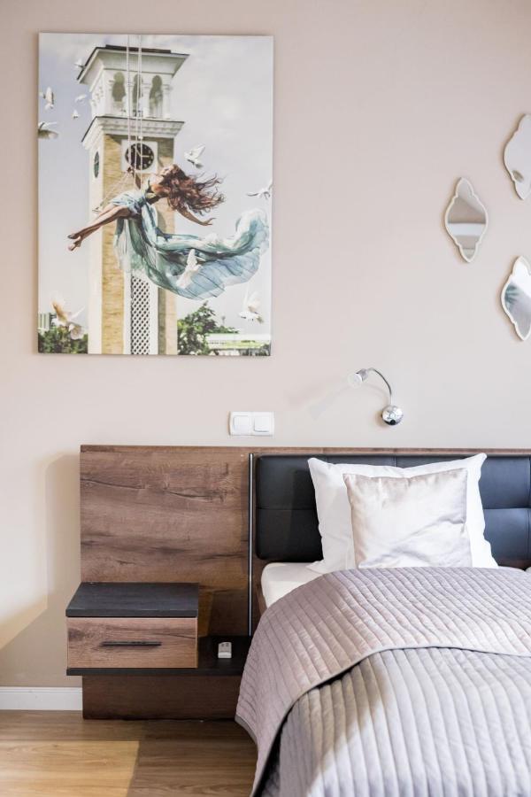 Sunny And Central Penthouse With Private Garage Budapest Ngoại thất bức ảnh