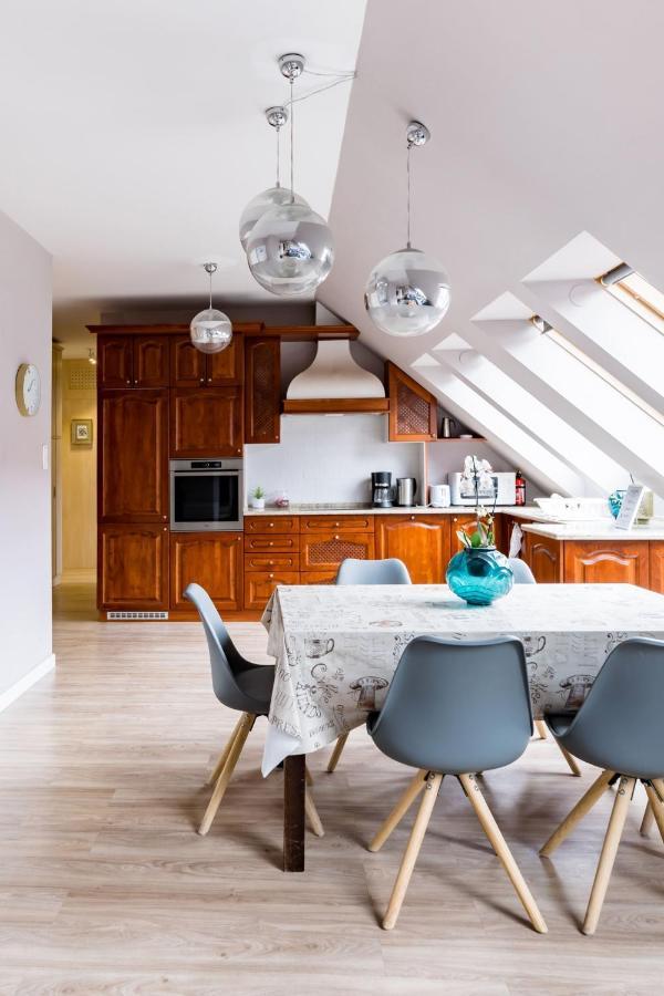 Sunny And Central Penthouse With Private Garage Budapest Ngoại thất bức ảnh