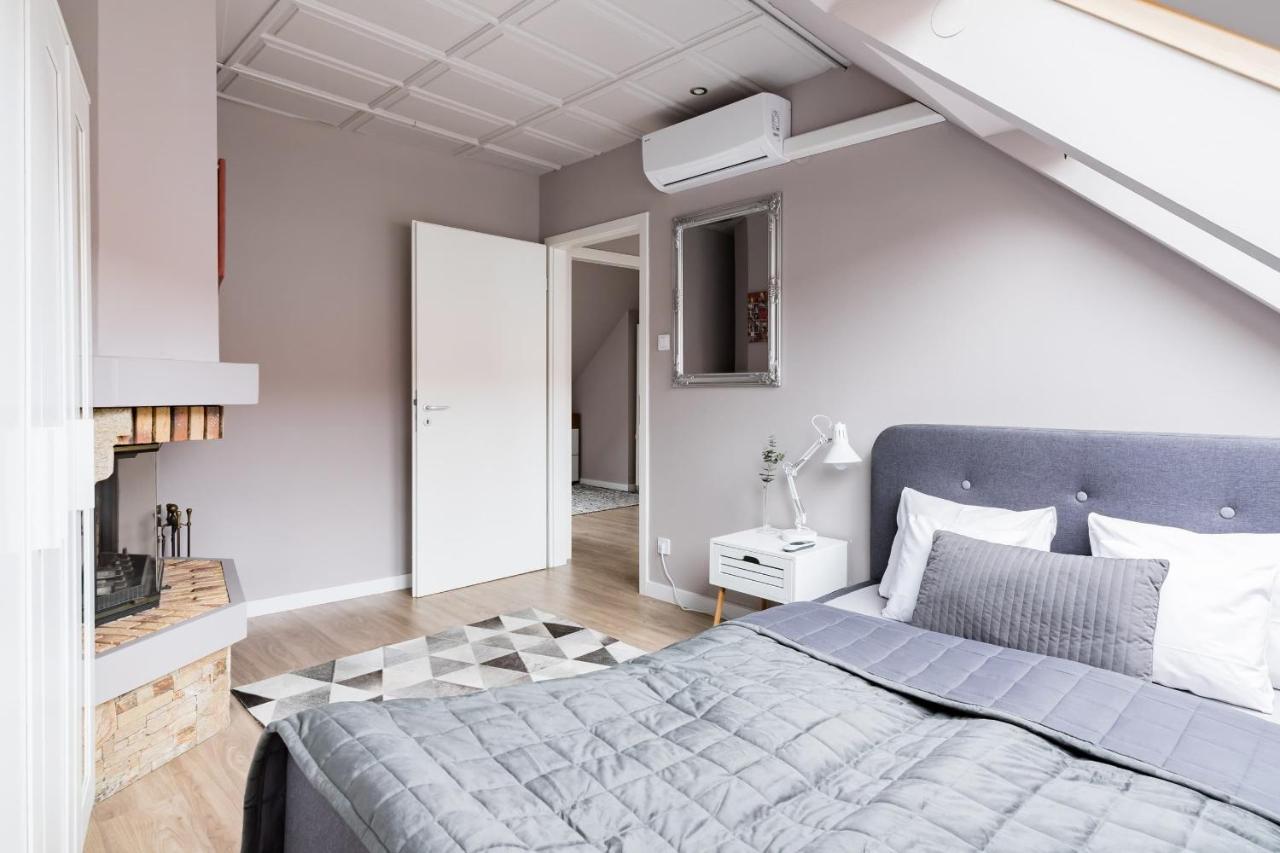 Sunny And Central Penthouse With Private Garage Budapest Ngoại thất bức ảnh